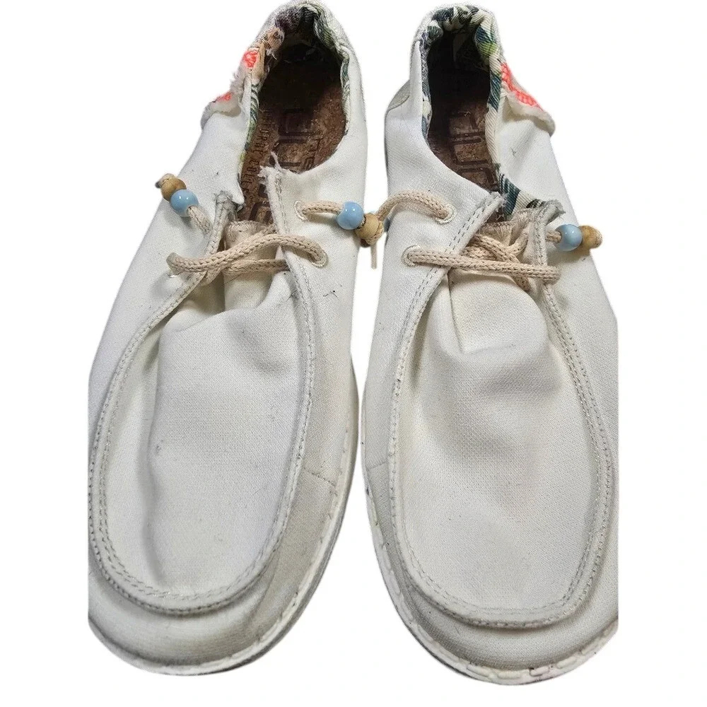 Hey Dude Wendy Natural Salt Women‎ Size 7 Cream Canvas Loafers 122150212
